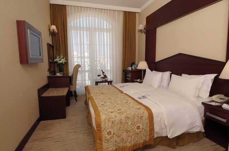 Hotel Taksim Gonen 4*
